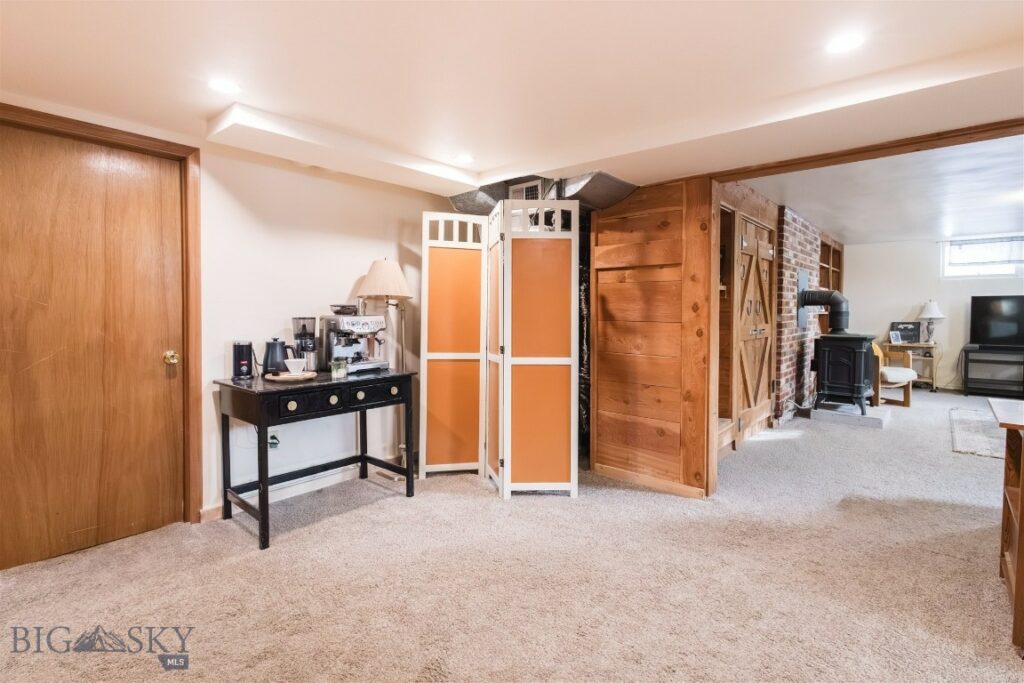 1232 N 8th Avenue, Bozeman MT 59715