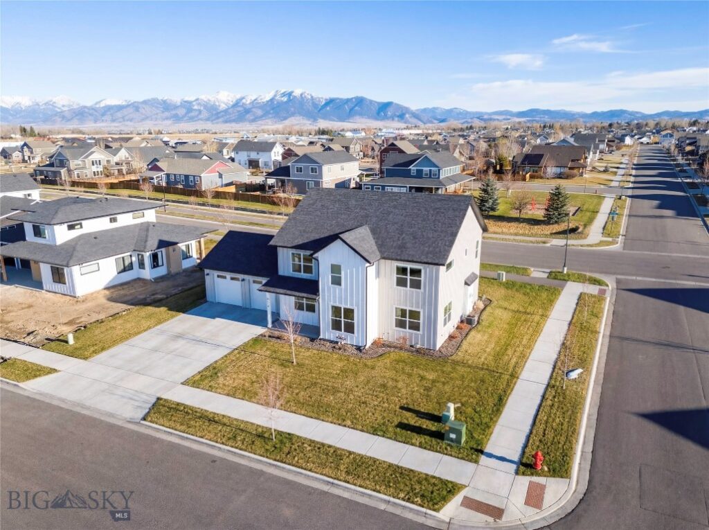 18 Arrow Peak Court, Bozeman MT 59718