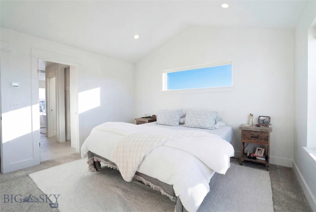 18 Arrow Peak Court, Bozeman MT 59718