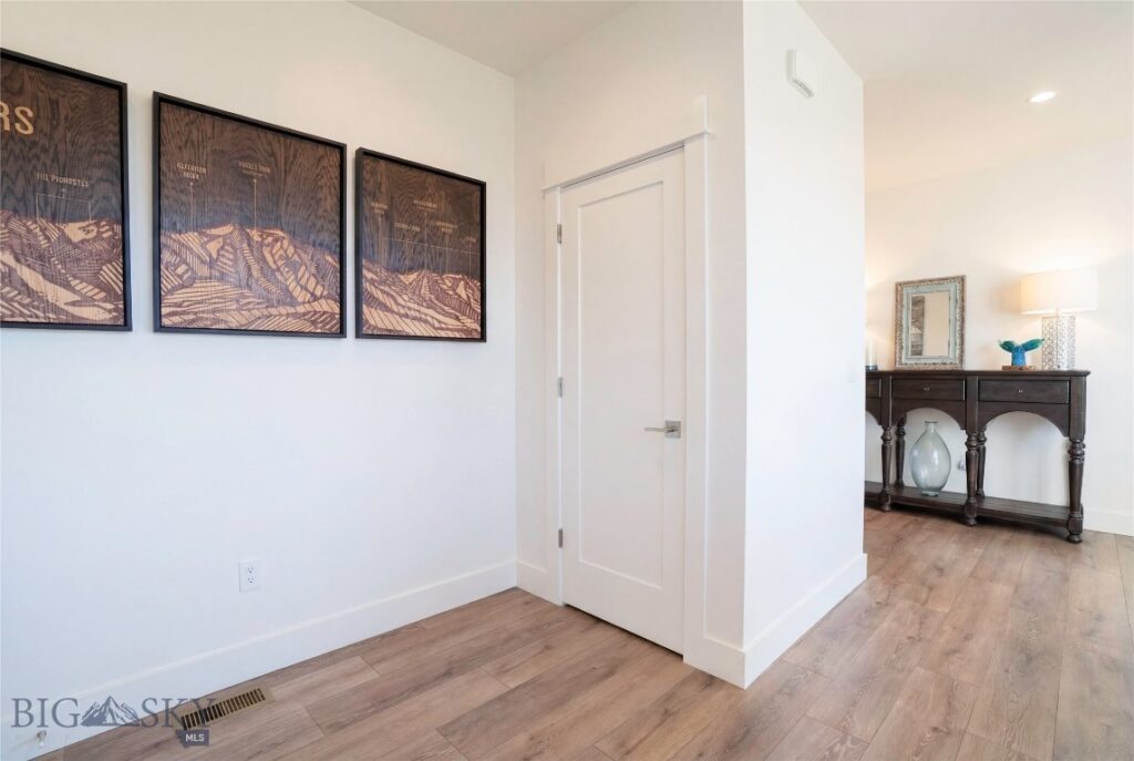 18 Arrow Peak Court, Bozeman MT 59718