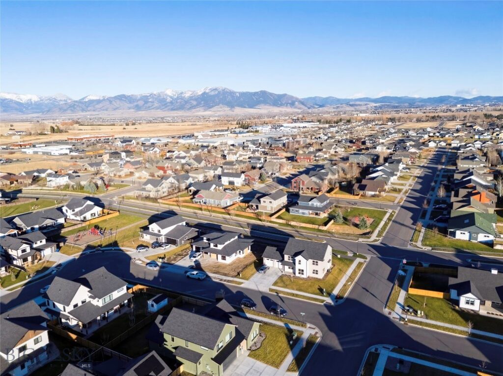 18 Arrow Peak Court, Bozeman MT 59718