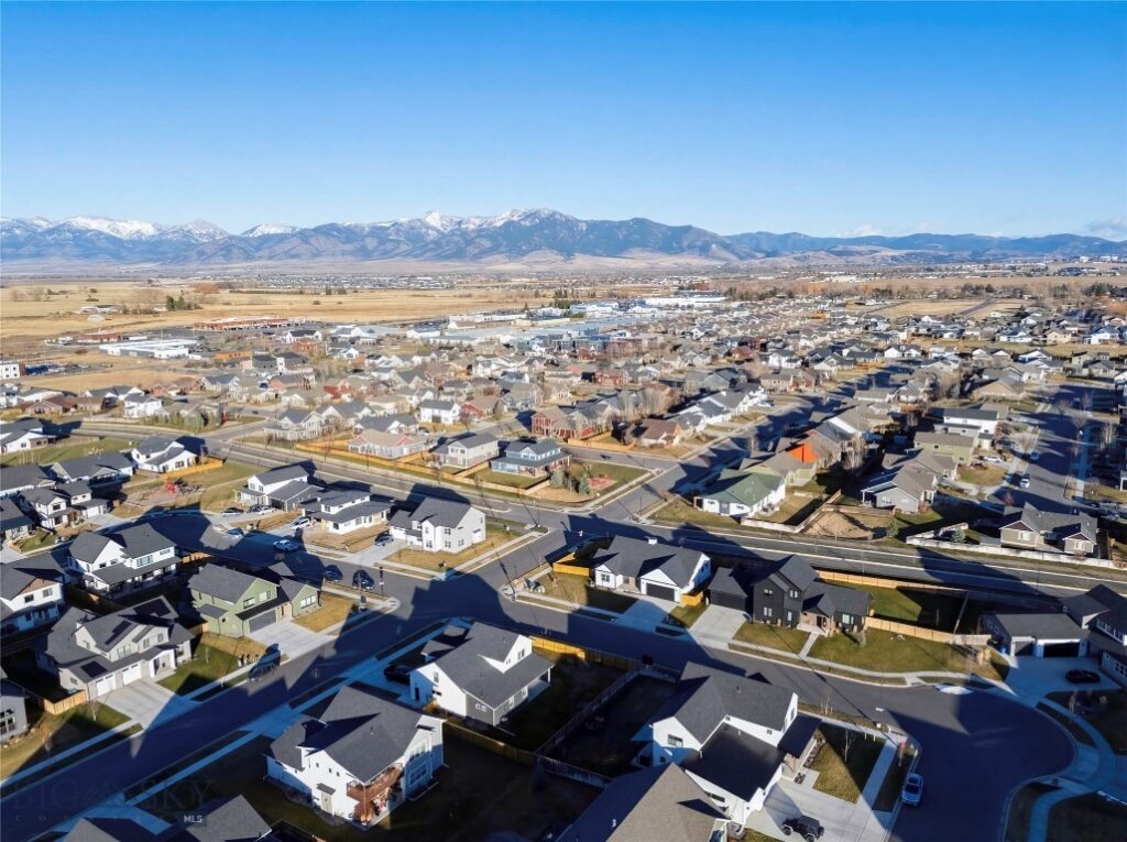 18 Arrow Peak Court, Bozeman MT 59718