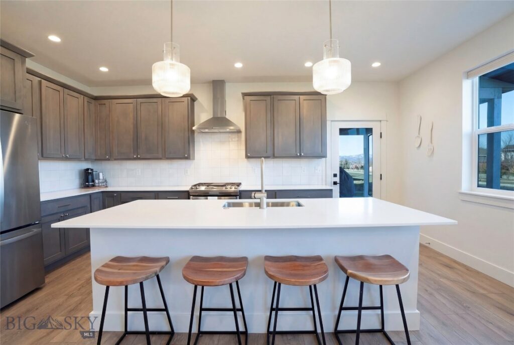 18 Arrow Peak Court, Bozeman MT 59718