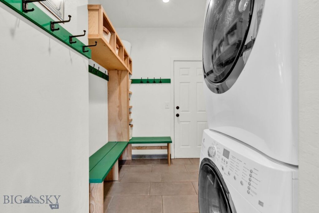 353 Little Wolf Road, Bozeman MT 59715