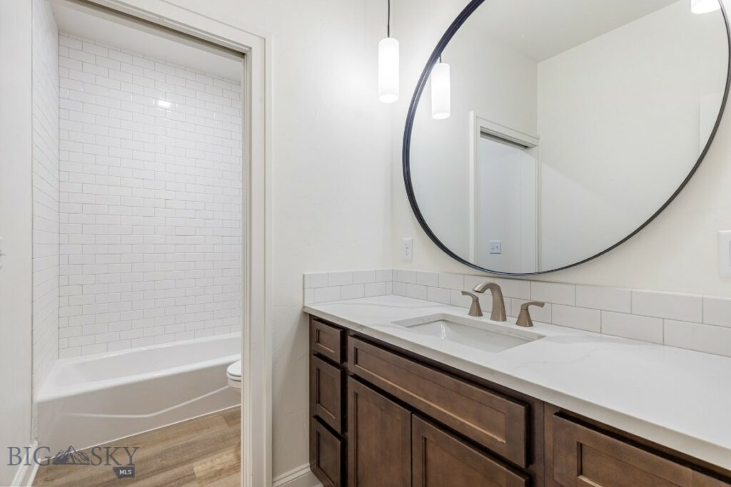 5442 Annie St, Bozeman MT 59718