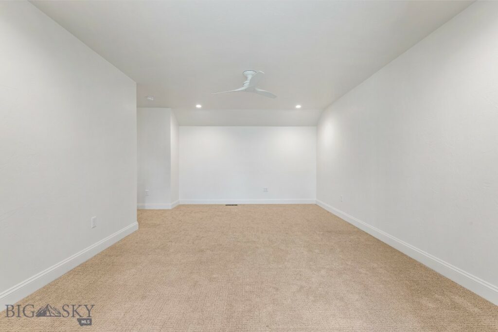 5442 Annie St, Bozeman MT 59718