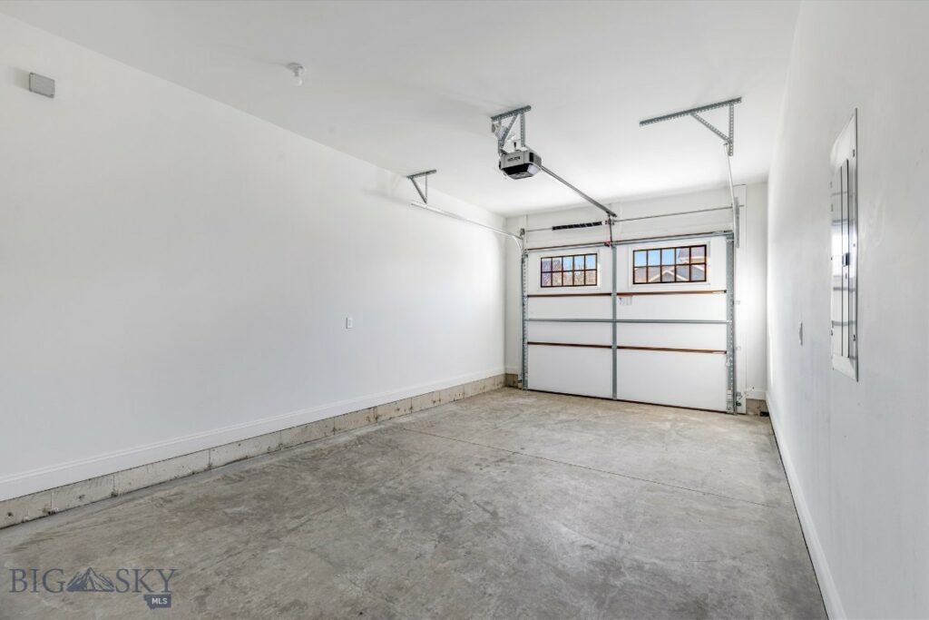 5442 Annie St, Bozeman MT 59718