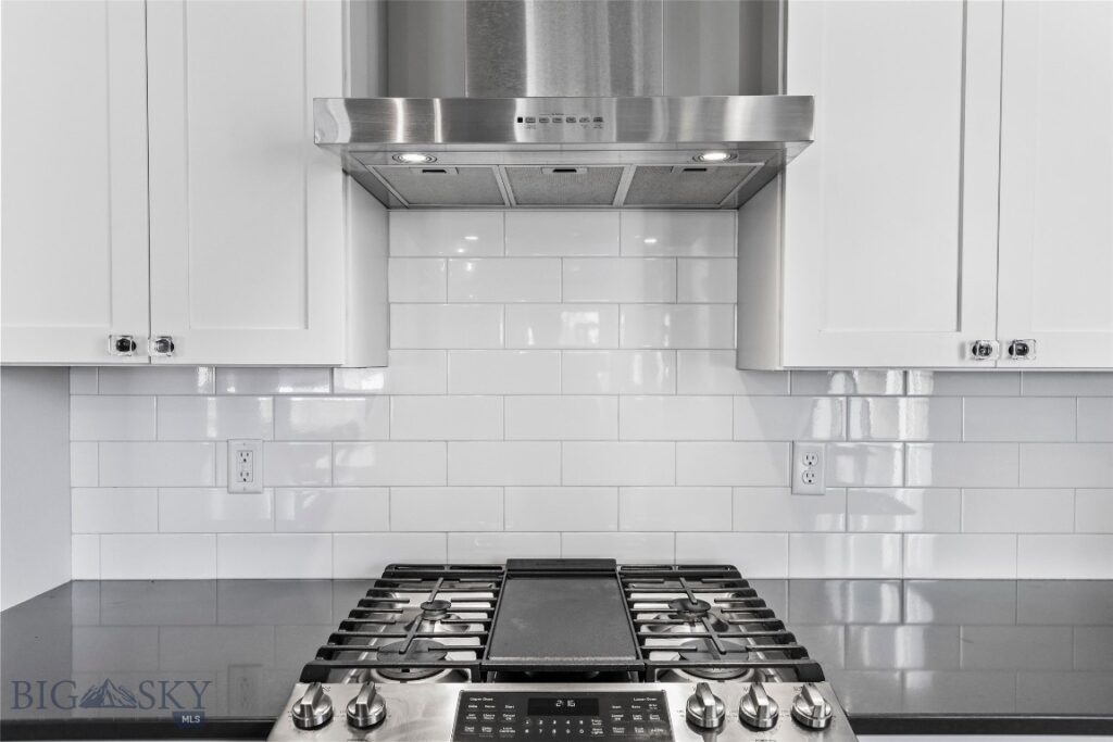 196 Arrow Peak Court, Bozeman MT 59718