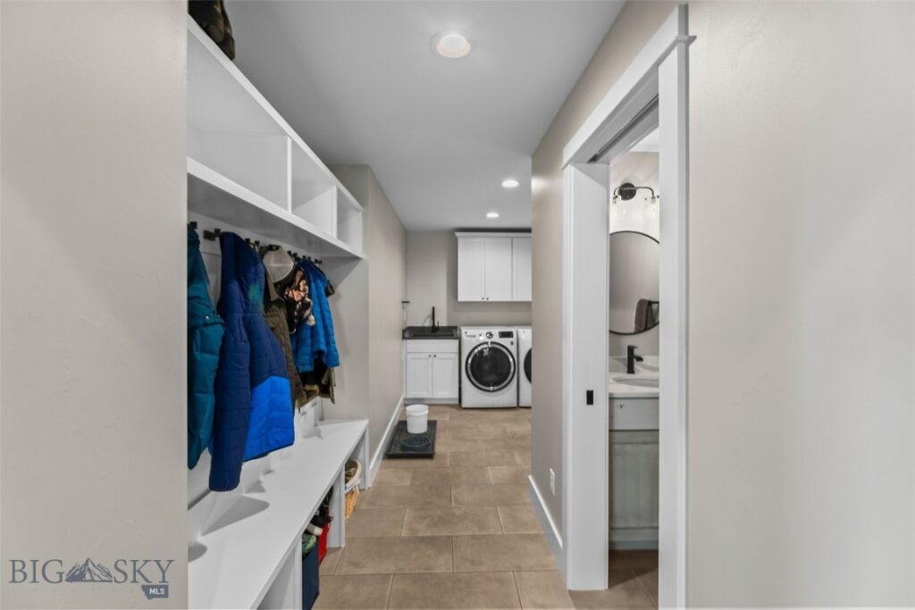 196 Arrow Peak Court, Bozeman MT 59718