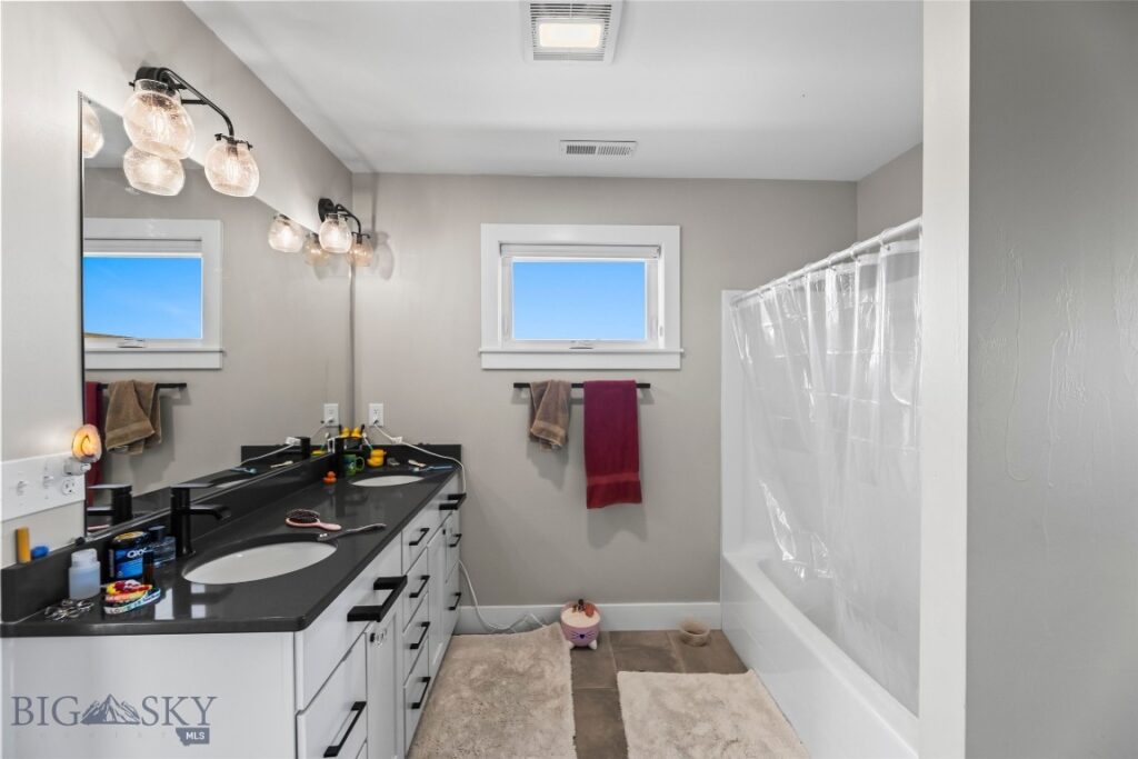 196 Arrow Peak Court, Bozeman MT 59718