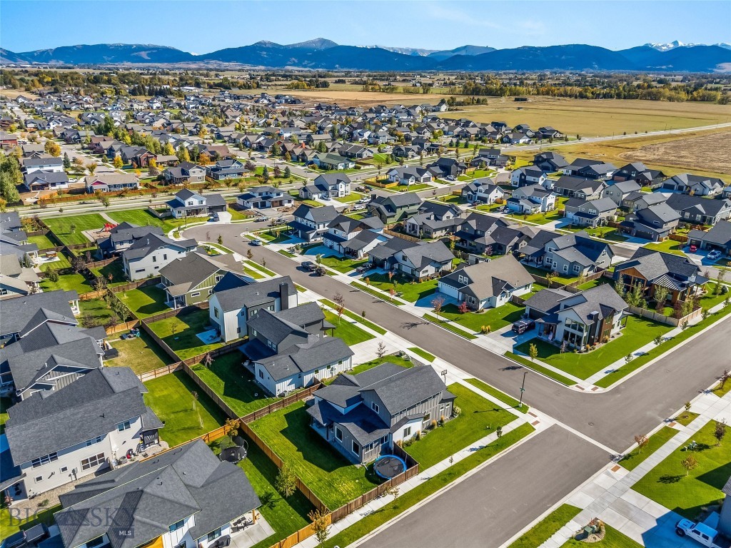 196 Arrow Peak Court, Bozeman MT 59718