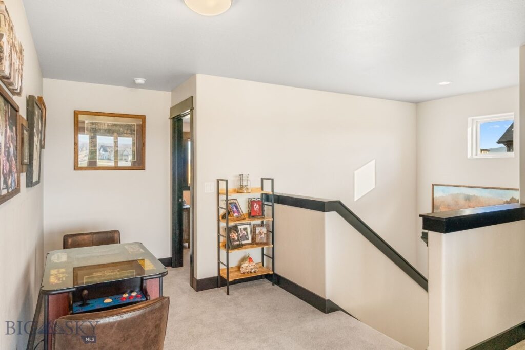 856 White Horse Loop, Bozeman MT 59718