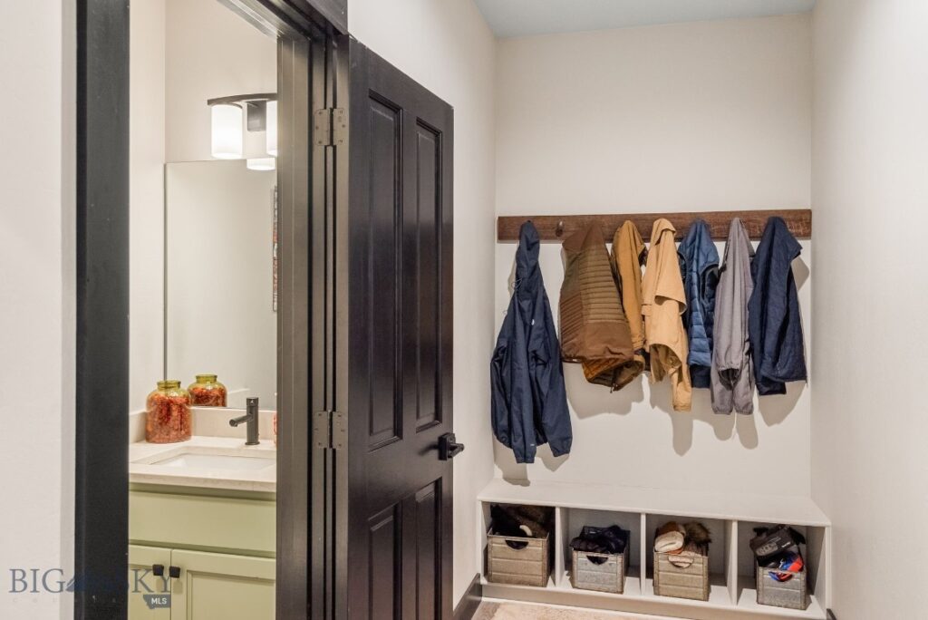 856 White Horse Loop, Bozeman MT 59718