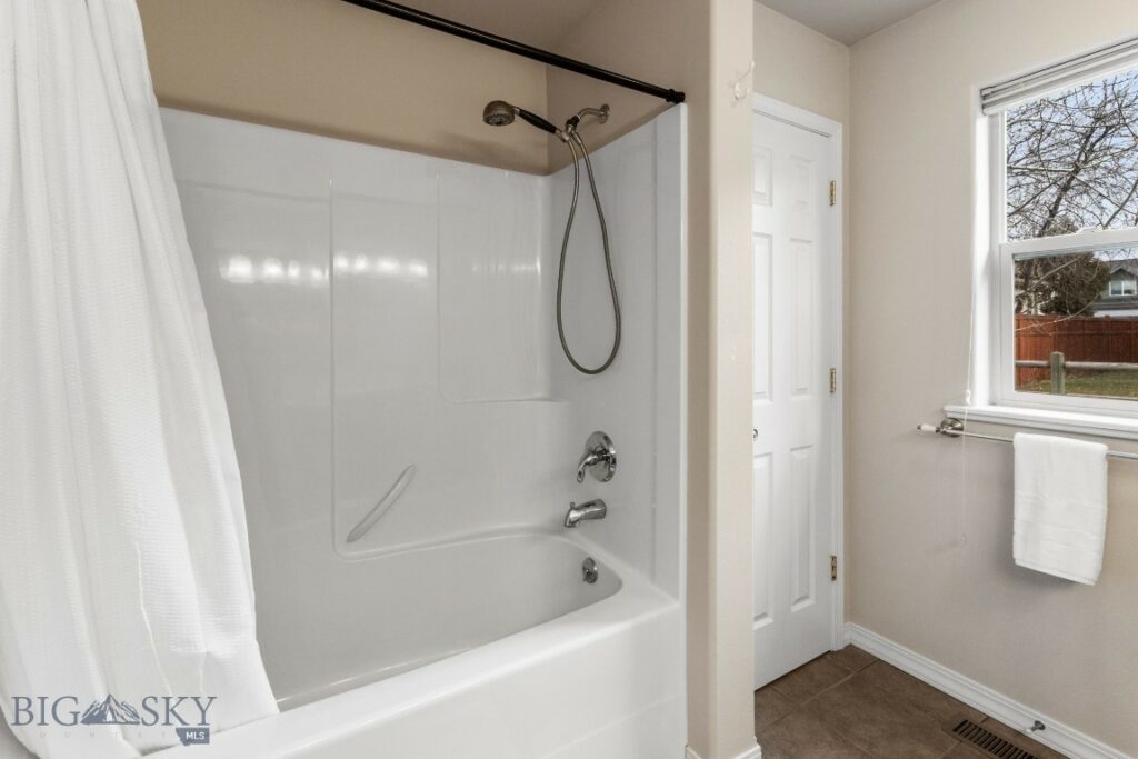 1142 New Holland, Bozeman MT 59718