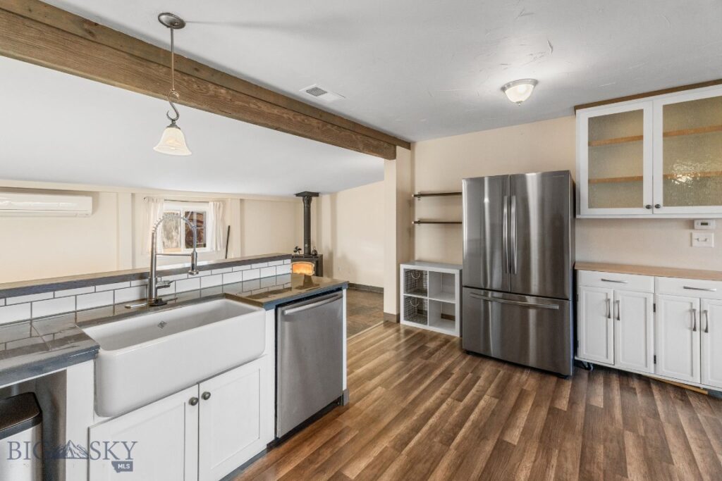 92 E Rosebud Avenue, Belgrade MT 59714