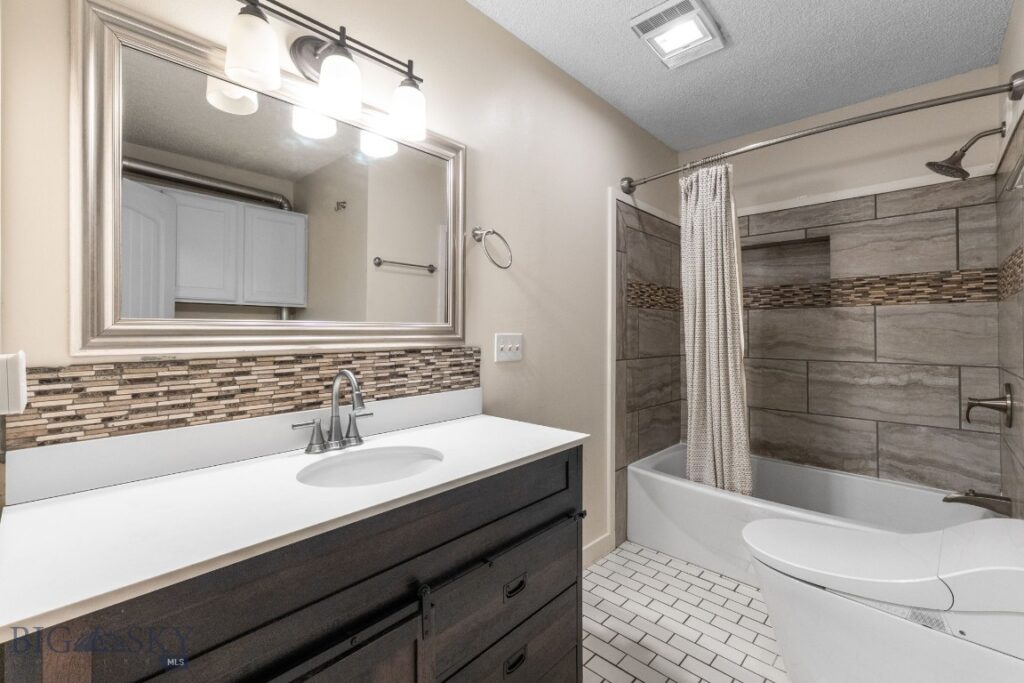 92 E Rosebud Avenue, Belgrade MT 59714