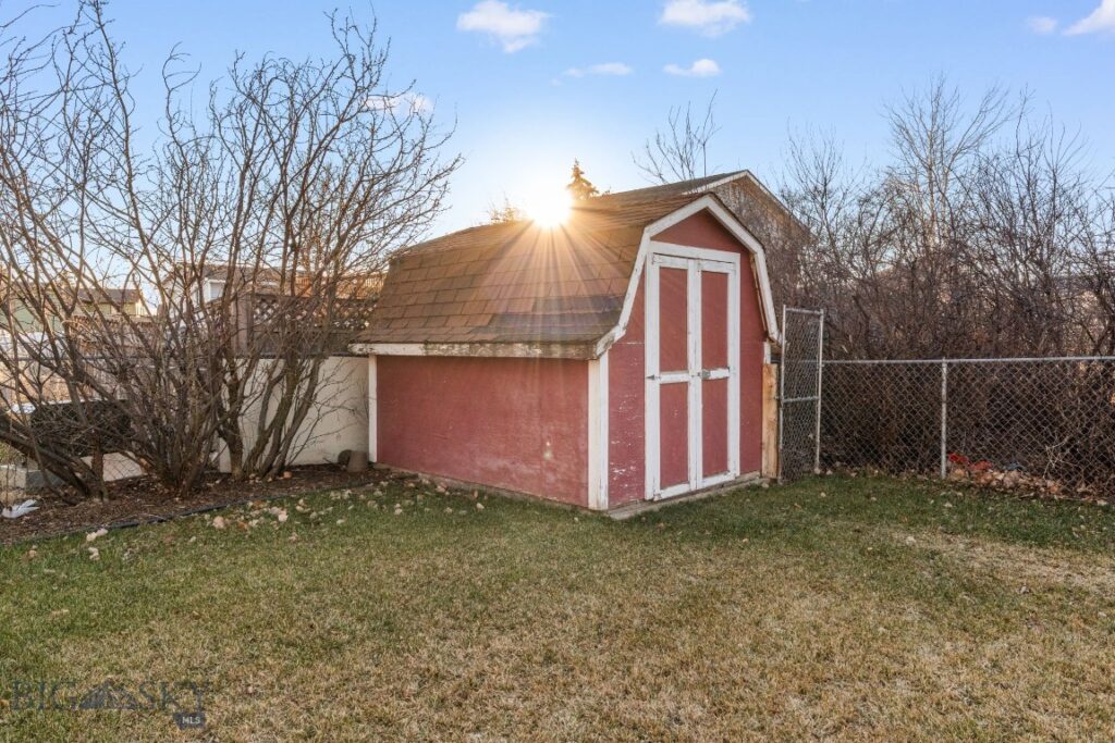 92 E Rosebud Avenue, Belgrade MT 59714