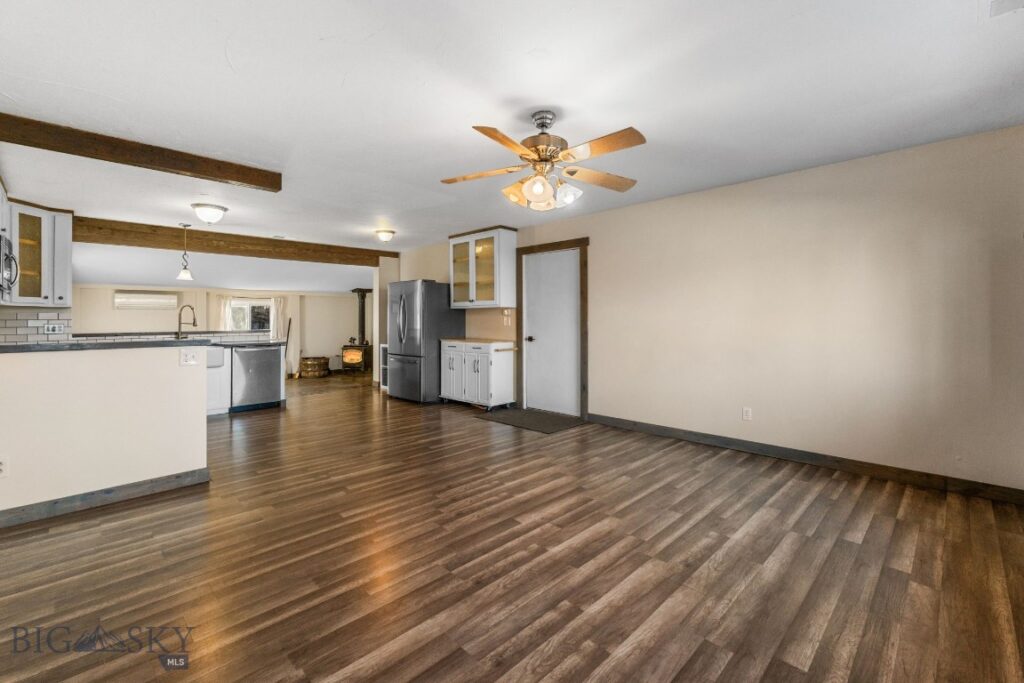 92 E Rosebud Avenue, Belgrade MT 59714