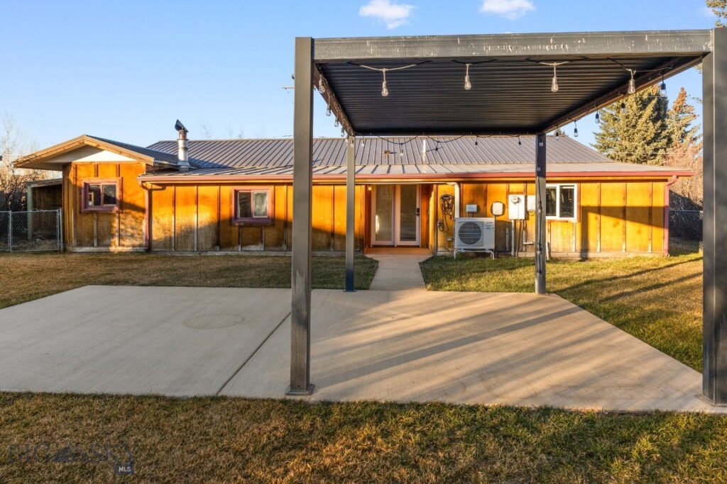 92 E Rosebud Avenue, Belgrade MT 59714