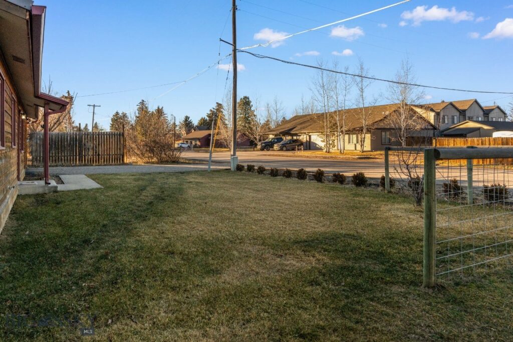 92 E Rosebud Avenue, Belgrade MT 59714