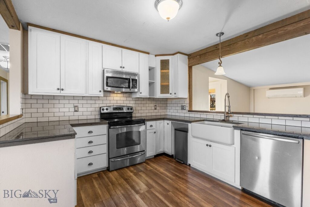 92 E Rosebud Avenue, Belgrade MT 59714