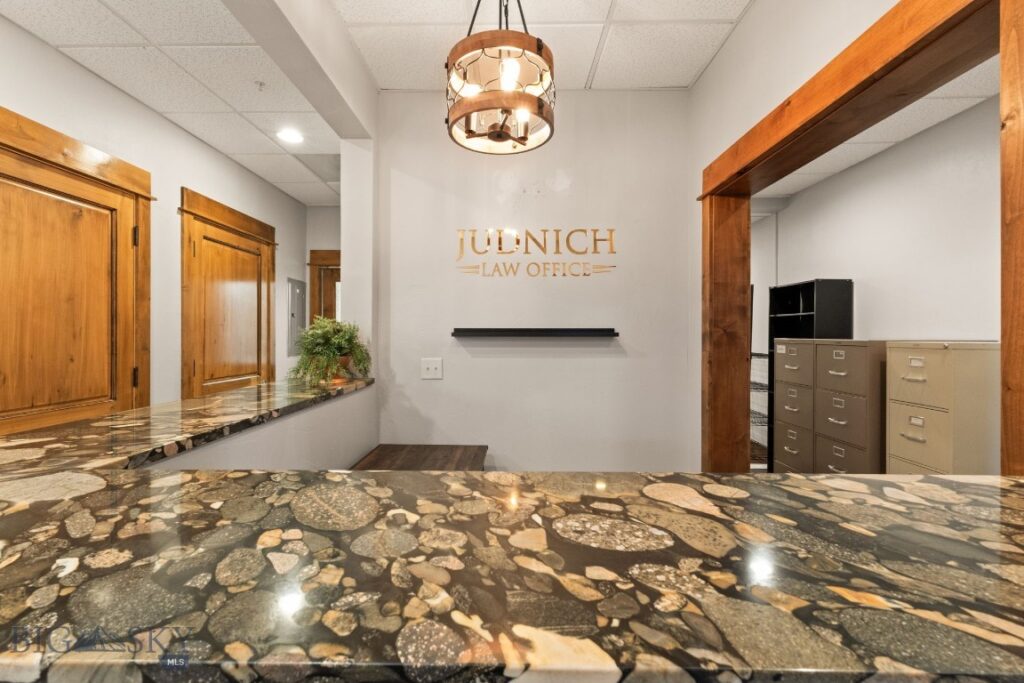 1940 W Dickerson, Bozeman MT 59718