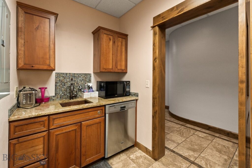 1940 W Dickerson, Bozeman MT 59718