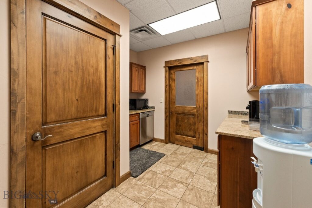 1940 W Dickerson, Bozeman MT 59718