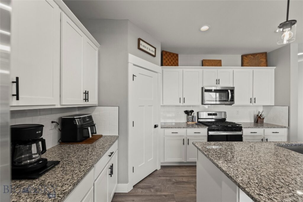 1501 Wyatt Earp Court, Belgrade MT 59714