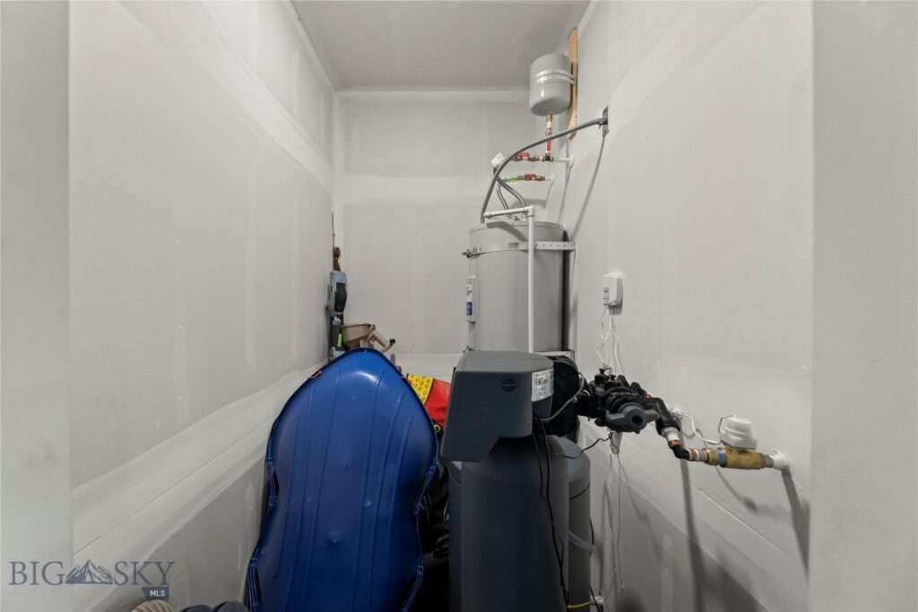 1501 Wyatt Earp Court, Belgrade MT 59714