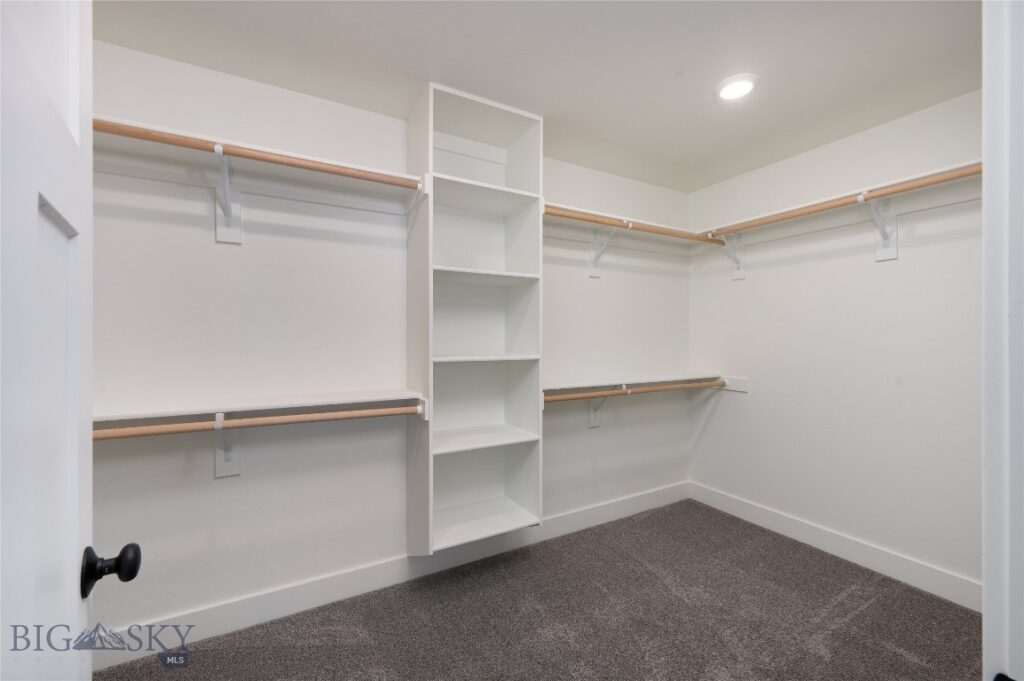 500 Lacey Lane, Belgrade MT 59714