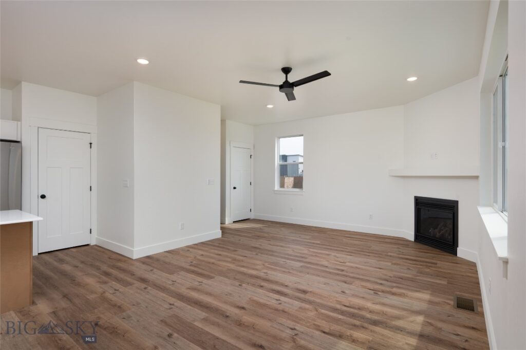 500 Lacey Lane, Belgrade MT 59714