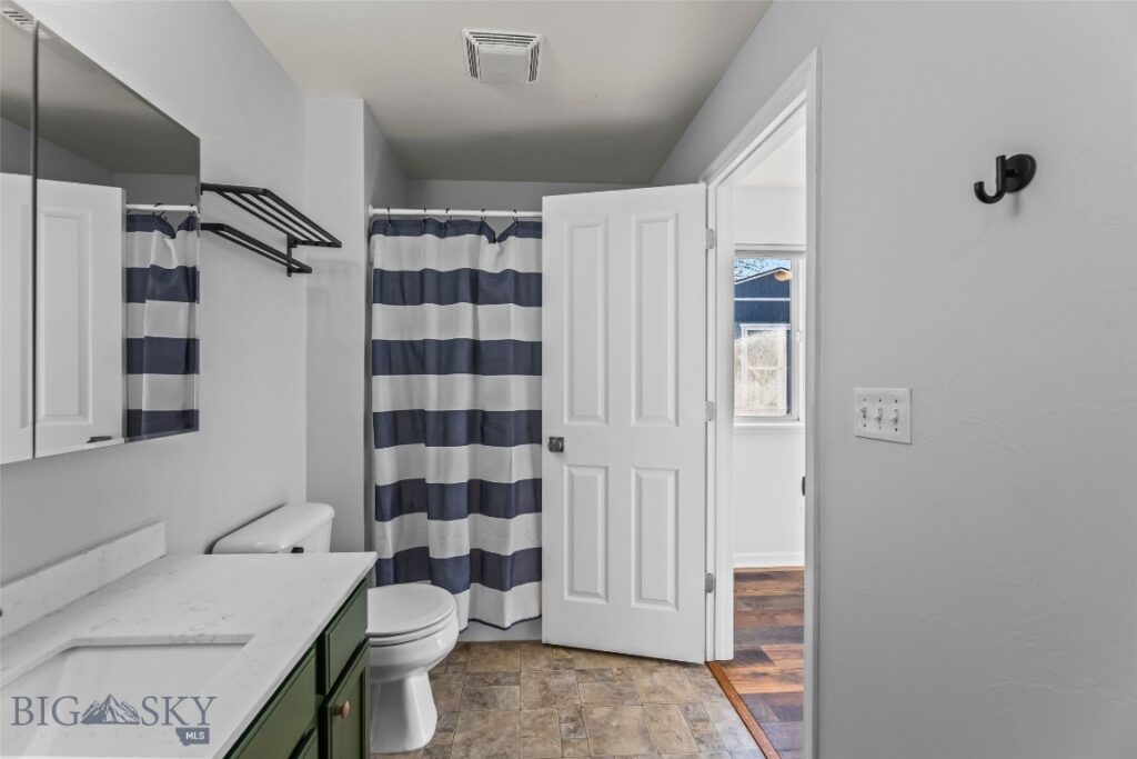 60 Jackson Lane, Belgrade MT 59714