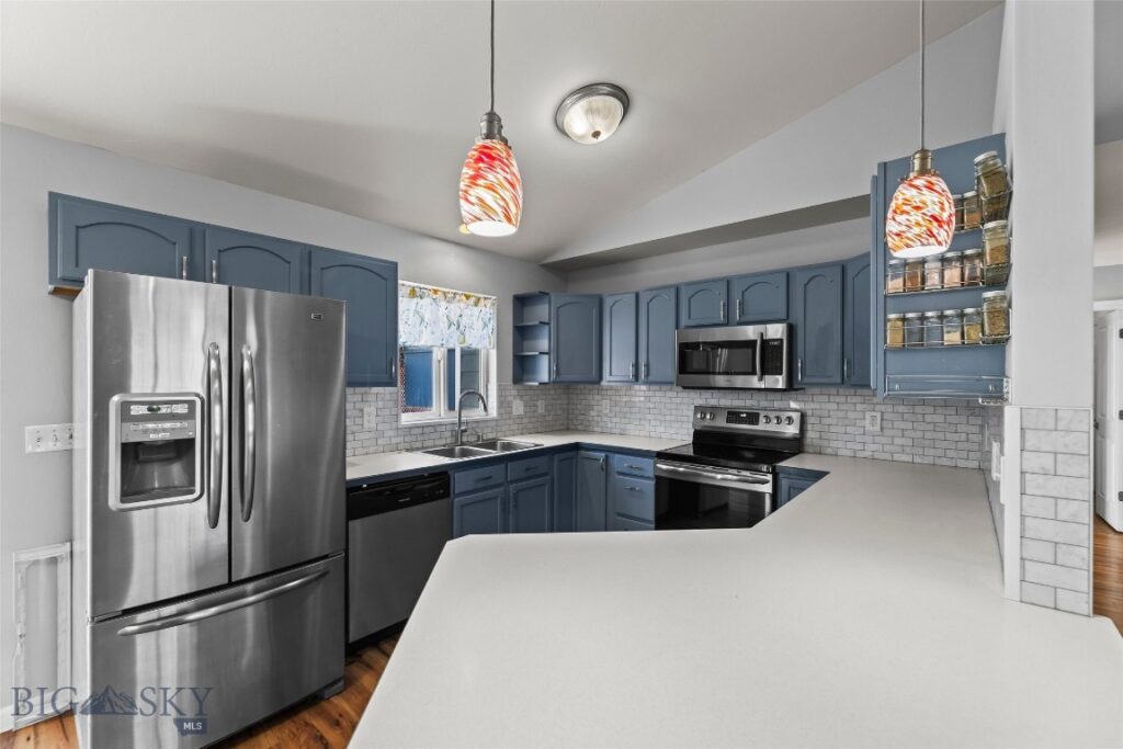 60 Jackson Lane, Belgrade MT 59714