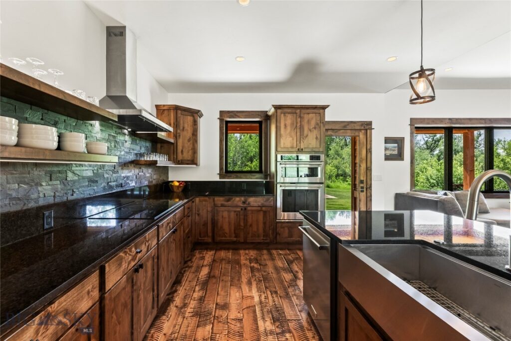 65 Rocky Creek Lane, Livingston MT 59047