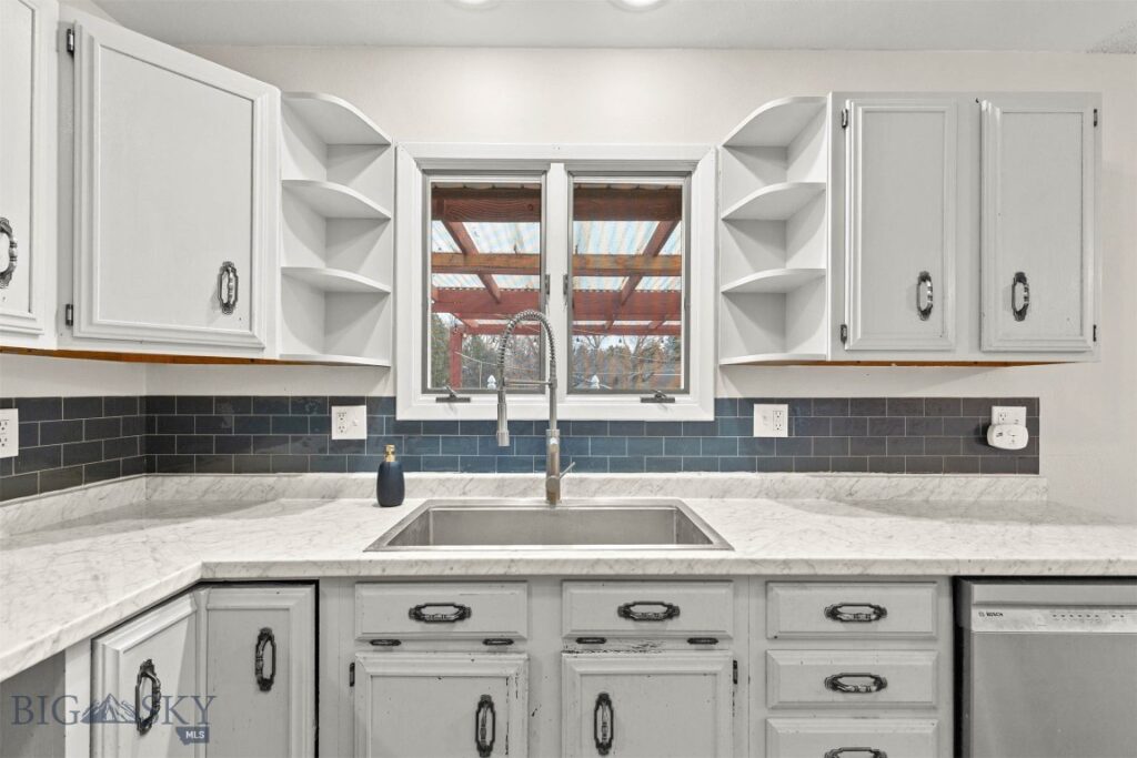 605 Robin Lane, Livingston MT 59047