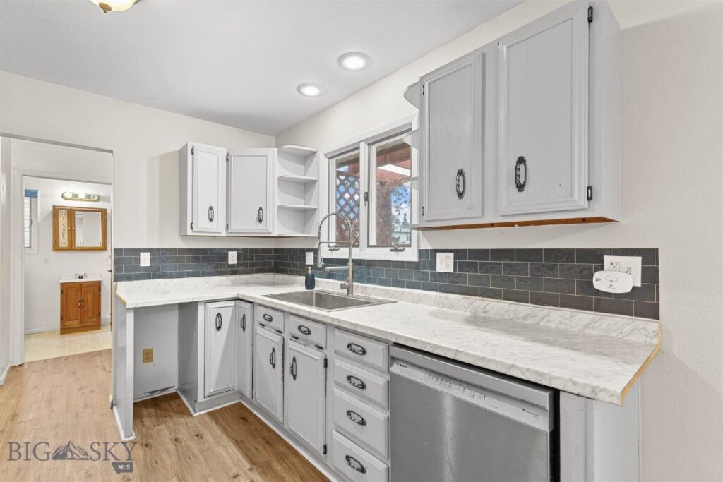 605 Robin Lane, Livingston MT 59047