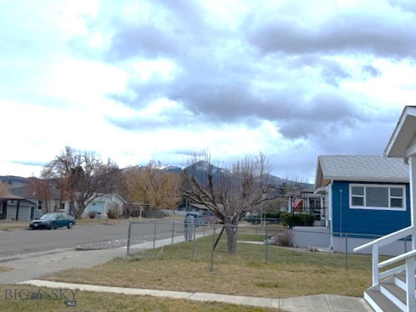 406 S 12th Street, Livingston MT 59047