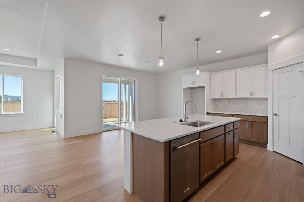 1542 Belle Starr Drive, Belgrade MT 59714