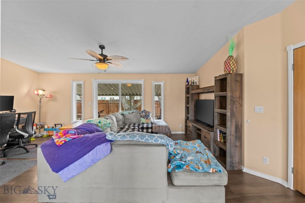 396 Green Belt Drive, Belgrade MT 59714