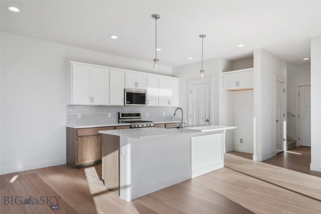 1200 Butler Creek Avenue, Belgrade MT 59714