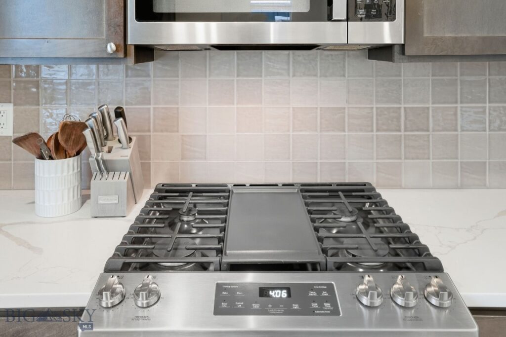 1811 N Cottonwood Road, Bozeman MT 59718