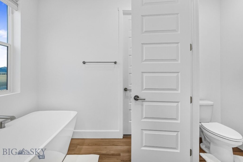 1811 N Cottonwood Road, Bozeman MT 59718