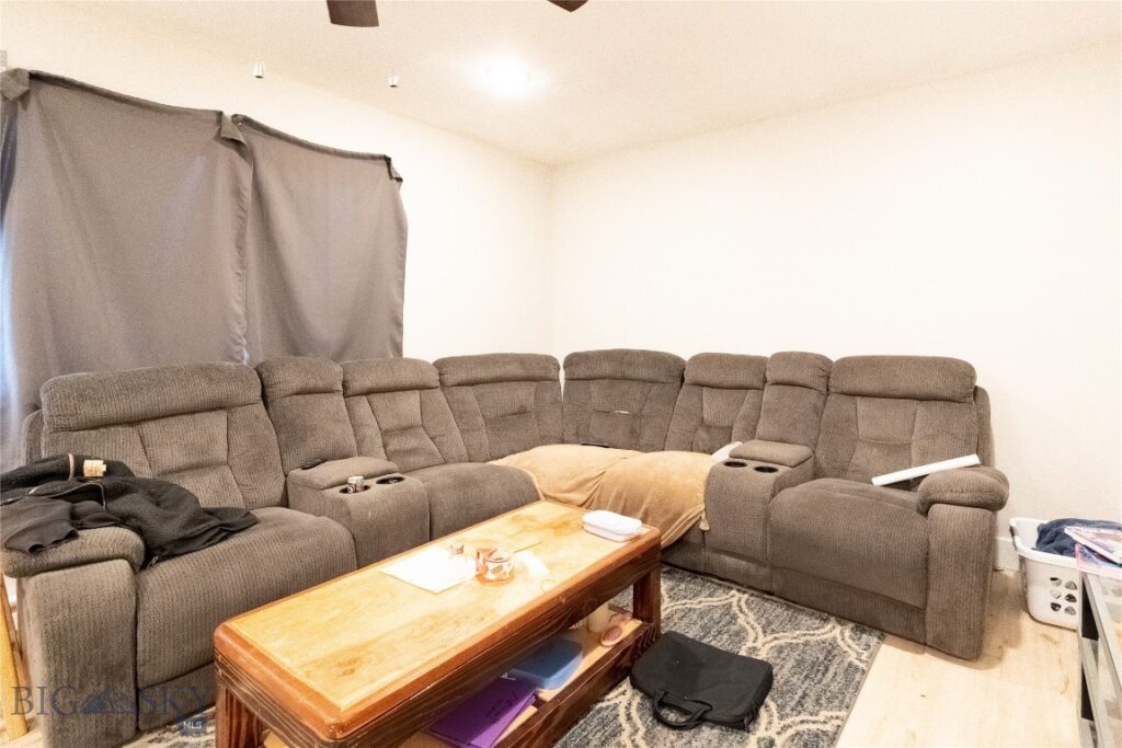 206 S Davis, Belgrade MT 59714