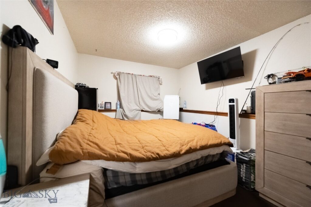 206 S Davis, Belgrade MT 59714