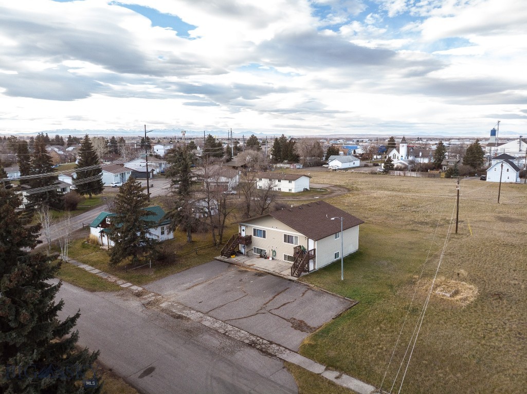 206 S Davis, Belgrade MT 59714