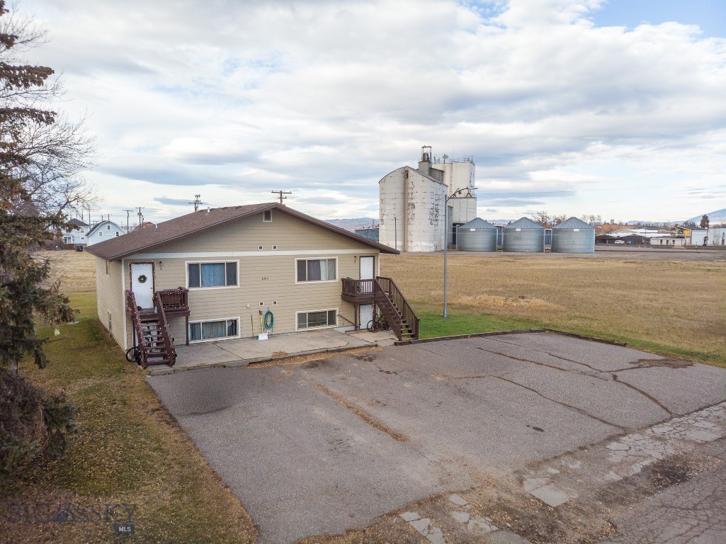 206 S Davis, Belgrade MT 59714