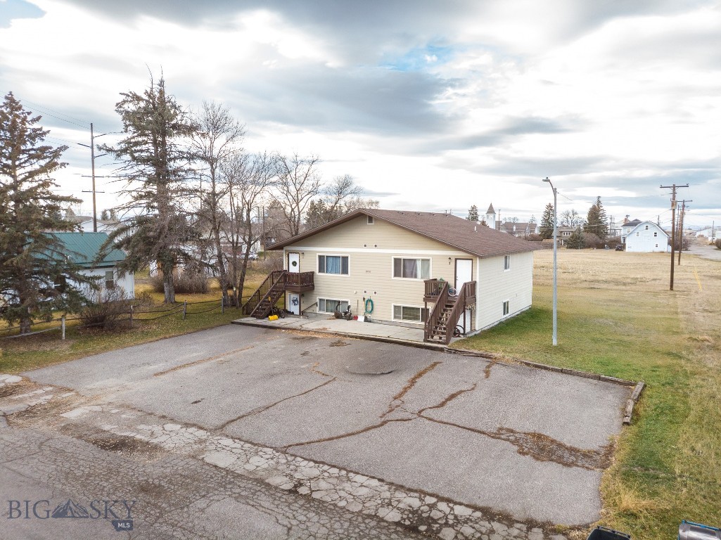 206 S Davis, Belgrade MT 59714