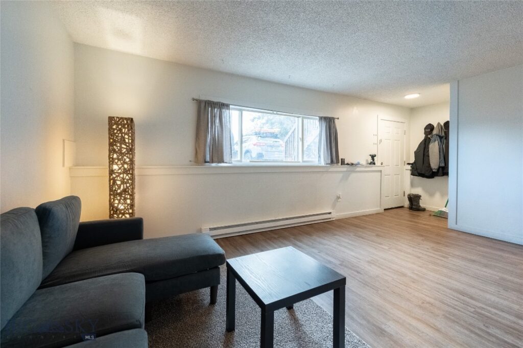 206 S Davis, Belgrade MT 59714