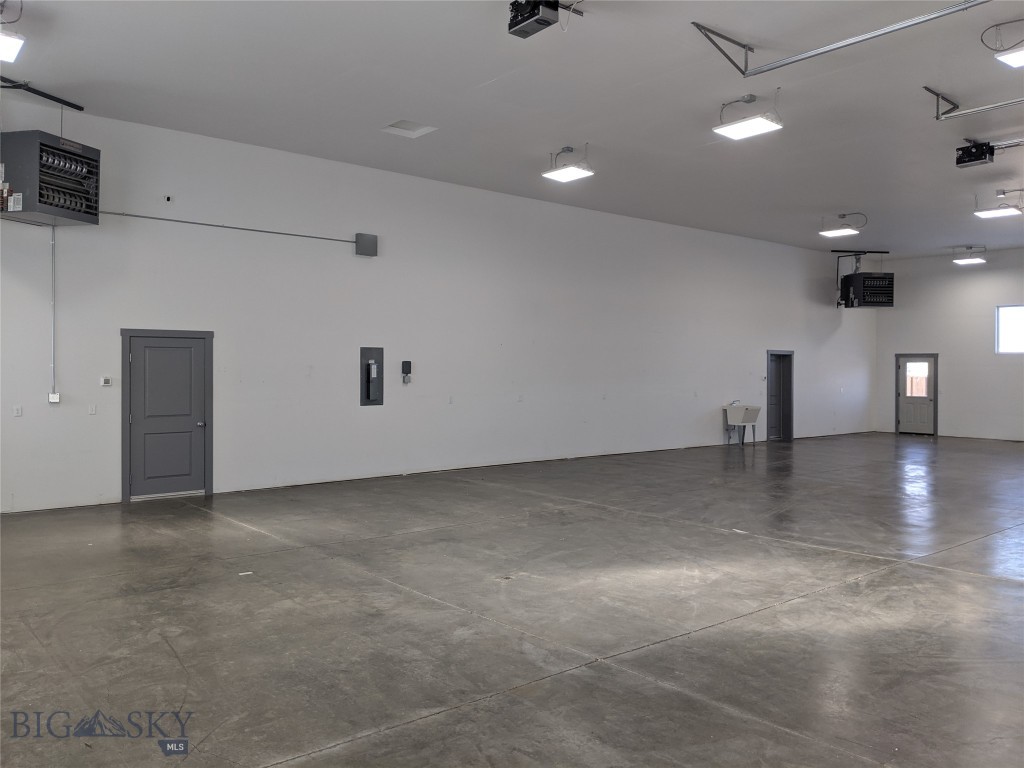 77 Riverway Road, Belgrade MT 59714